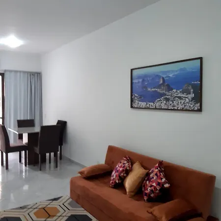 Flat Posto 6 com Piscina - 503 - Copanema-3